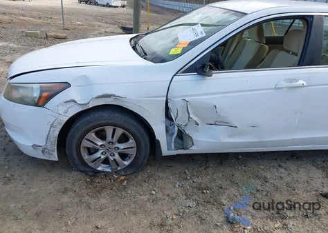 2009 Honda Accord 2.4 Lx-P z USA, uszkodzony, nr VIN 1HGCP264X9A093245